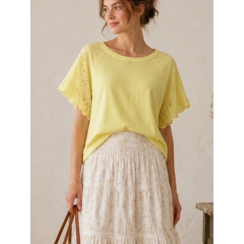 CHICO'S Eyelet Sleeve T-shirt Top XL Vacation Boho Cottage Summer Beach Resort